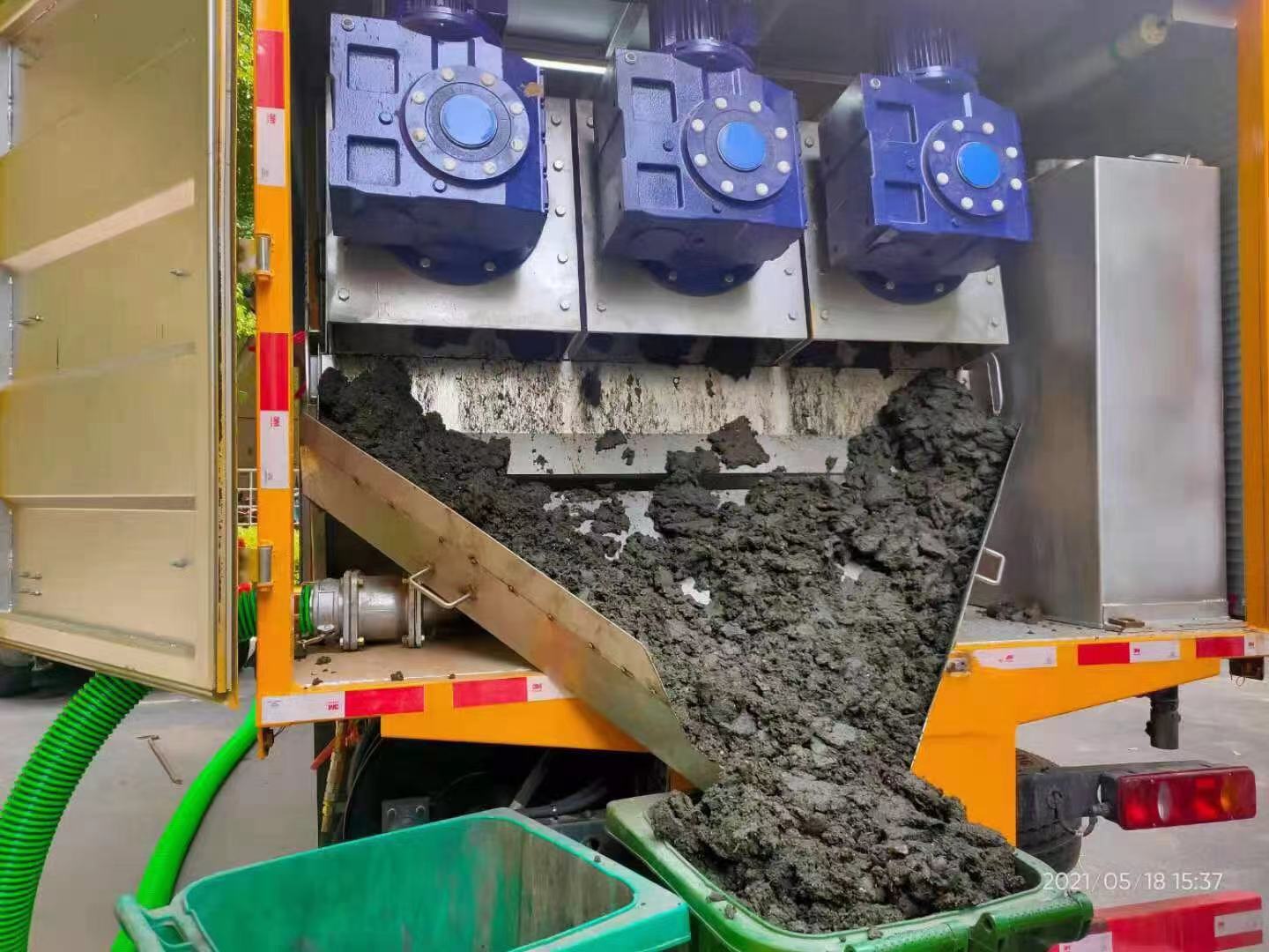 和田市化粪池清掏城市维护站-泥浆净化干湿分离处理